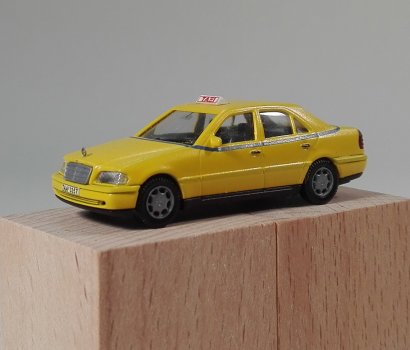 scale model yellow athens taxi αθηναικο ταξι κιτρινο κλιμακα 1/87