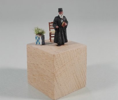 greek priest tiny diorama παπας φιγουρα μοντελισμου