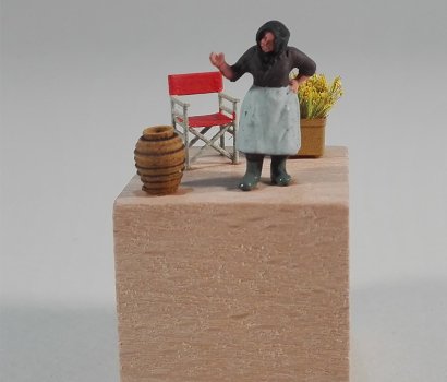 ελληνιδα γιαγια με τσεμπερι μινιατουρα greek village yaya